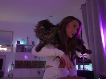 webcam girl hannahjames710 image #6056120