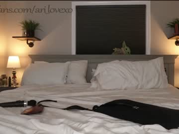 webcam couple ari_lovexo image #3856949