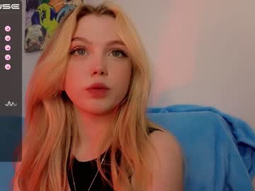 webcam girl small_blondee image #4432543