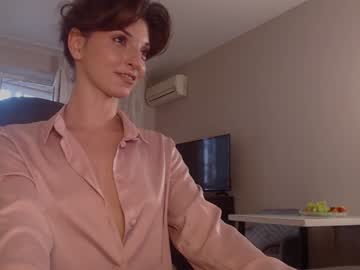 webcam girl two_trunkx image #7160392