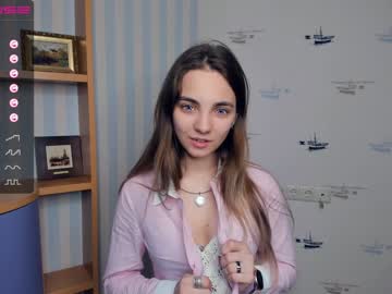 webcam girl shy_media image #4410017