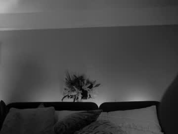 webcam girl littlee33 image #8338900