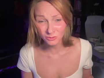 webcam girl kaileeshy image #7739401