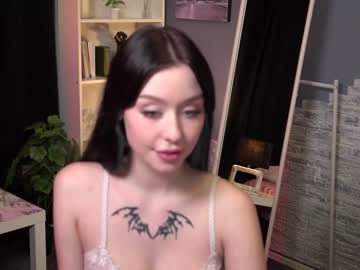 webcam girl ella_knockers_xl image #3074251
