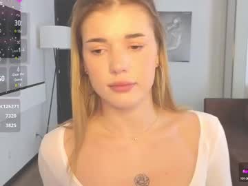 webcam girl adri_dream image #9188902