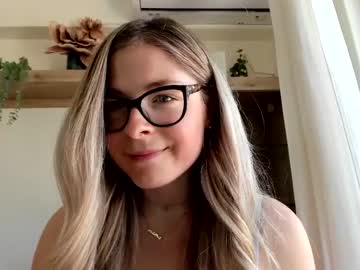 webcam girl bestgirl_ofthe_neighborhood image #2383936