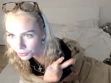 webcam girl ariah_is_blonde image #9599848