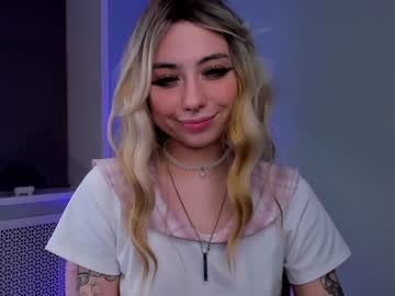 webcam girl caramelle_al_lampone image #6392185