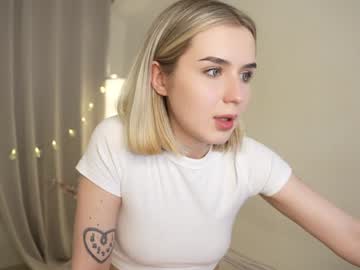 webcam girl aurmur image #8439929