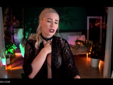 webcam girl provocatrixx image #2912695