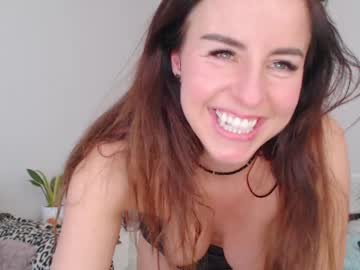 webcam girl emerald_kittycat image #8878415