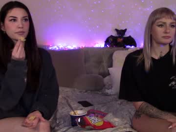 webcam girl mari_and_jandro image #3644743