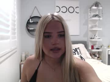 webcam girl littlemissevie06 image #9274533