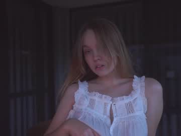 webcam girl bibi_it_is image #4410585
