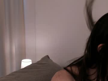 webcam girl peek_in_my_window image #6514699