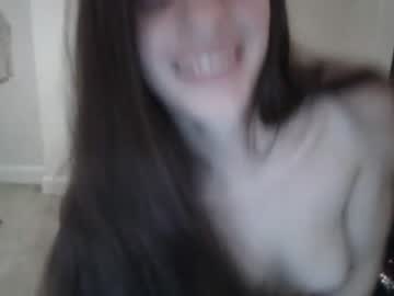 webcam girl meadow_lea image #577692