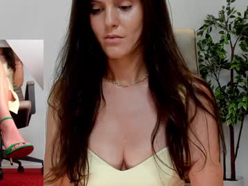 webcam girl legswattitude image #7368141