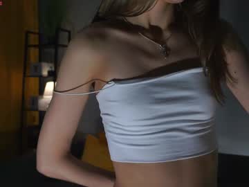 webcam girl sunnivaellender image #9022770