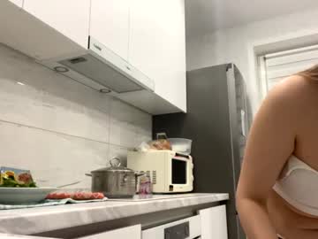 webcam girl yana_squrel_22 image #3870085