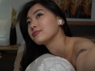 webcam girl refined_style image #6827725