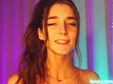 webcam girl angels_kiss image #2165486