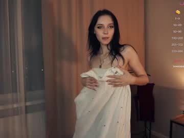 webcam girl lynnabelow image #8871541