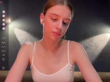 webcam tranny evie_may image #7188581