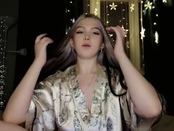 webcam girl small_blondee image #5683025