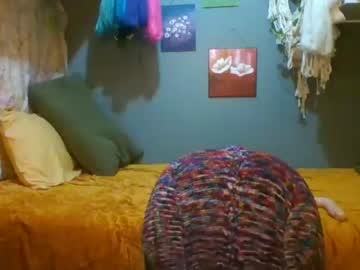 webcam girl manicwhimsydreamgirl image #3479222