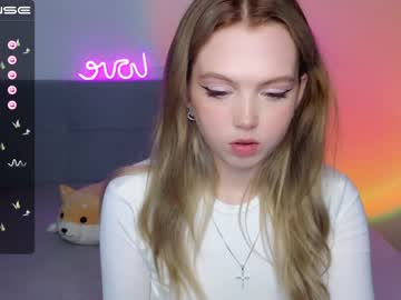 webcam girl small_blondee image #4610718