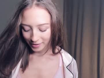 webcam girl wave_of_happy_ image #5447842
