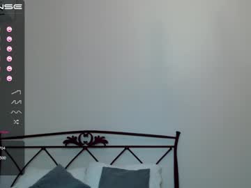 webcam girl small_blondee image #1232231