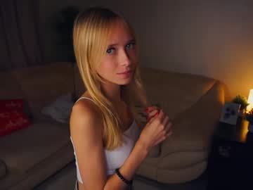 webcam girl shelleybuss image #7696472
