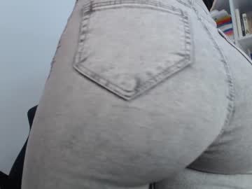webcam girl eat_mee_out image #1593150
