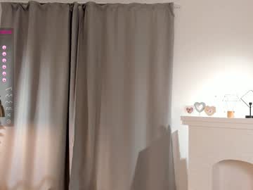 webcam girl juliepenningtona image #5324241