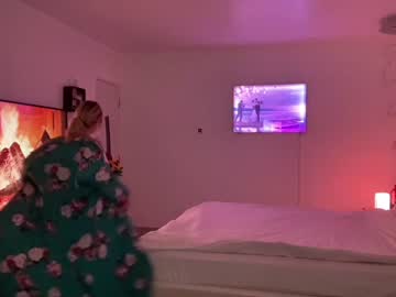 webcam girl kiradivine image #425650