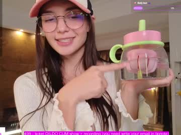 webcam girl oooops__ image #7997979