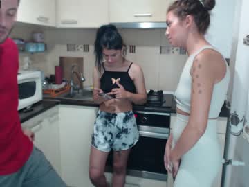 webcam couple maya_and_guests image #4674623