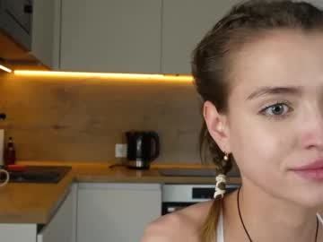 webcam girl piranha_69 image #7143914