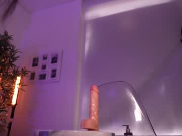 webcam girl lau__1 image #6671826