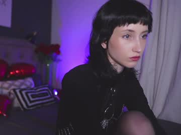 webcam girl carmilamoon image #8809124