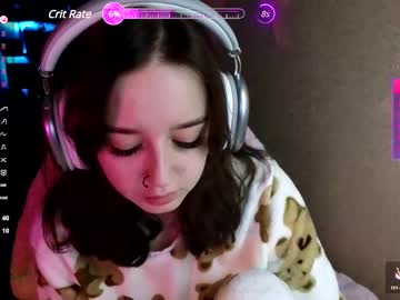 webcam girl queen_kitty1818 image #8372571