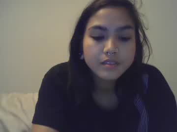 webcam girl karebearxx image #4827918
