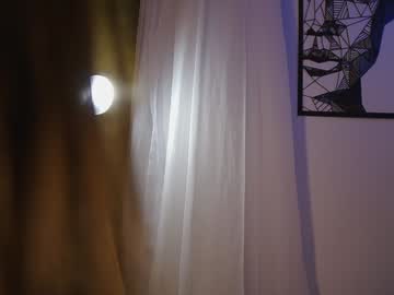 webcam girl lucie_beltran image #7427497