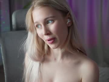 webcam girl sonyaericsson image #7154658