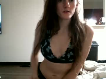 webcam girl qweenbee333 image #4615440