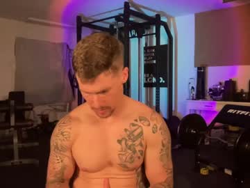webcam man browneyedmuscleboy32 image #6952771