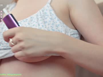 webcam girl mia_milagros image #1965457