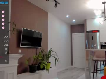 webcam girl small_blondee image #2694539