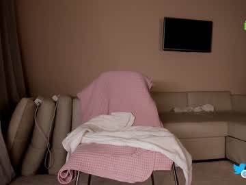 webcam girl hollyextra image #6376789